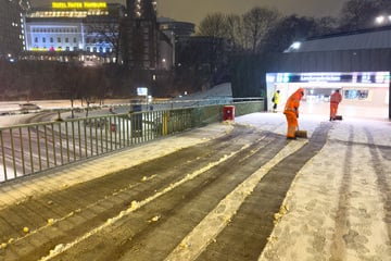 Hamburg: Vorsicht, glatt! Überfrierende Nässe in Hamburg: Winterdienst seit Stunden im Einsatz