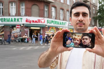 Berlin: 10 Jahre nach Merkel-Selfie: So lebt Deutschlands bekanntester Syrer heute