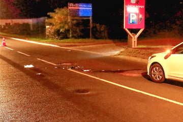 Unglück in Grünau: Skoda fährt über Bordstein und erfasst Fußgänger