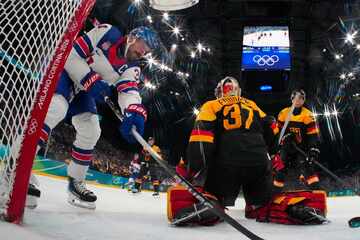 Olympia 2026 im Ticker: DEB-Team kassiert Klatsche gegen USA, aber kommt trotzdem weiter