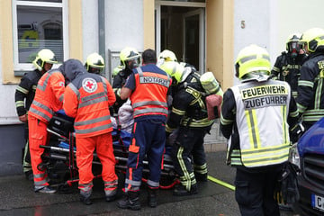 Chemnitz: Feuerwehreinsatz in Chemnitz: Frau aus Wohnung gerettet