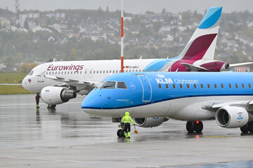 Stuttgart: Flughafen Stuttgart: Wieder deutlich mehr Passagiere