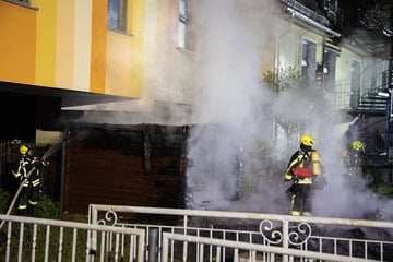 Mülltonnenbrand im Erzgebirge: Flammen greifen auf Kindergarten über