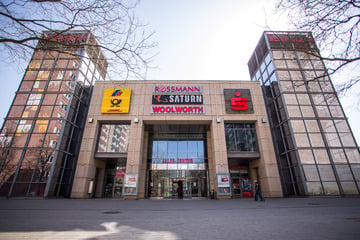 Studentin vom Allee-Center bis ins Wohnheim verfolgt und genötigt: Täter (33) von Zeugen identifiziert