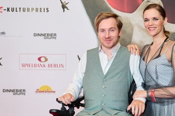 "Bald zu dritt": Samuel und Sarah Koch erwarten gemeinsames Kind