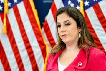 MAGA Rep. Elise Stefanik gets ruthlessly booed during event in her own district