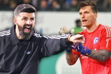 Nach Schalke-Dämpfer im Aufstiegskampf geht der Trainer auf seinen Torhüter los