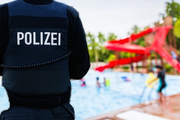 Frankfurt: Sexueller Übergriff an Wasserrutsche in Frankfurter Schwimmbad: 50-Jähriger festgenommen