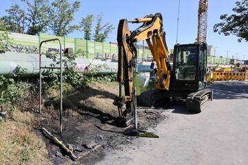 Leipzig: Bagger angezündet: Brandanschlag auf Baustelle in Leipzig