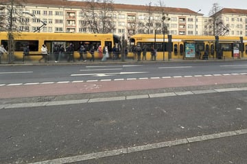 Straßenbahnen kollidiert: DVB müssen Linien umleiten