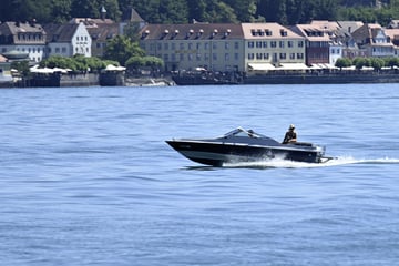 Jugendlicher wird von Bootsschraube verletzt, Begleiter wird beim Anblick bewusstlos