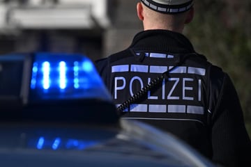 Berlin: Platte Reifen gegen Klimasünder: Aktivisten schlagen zu
