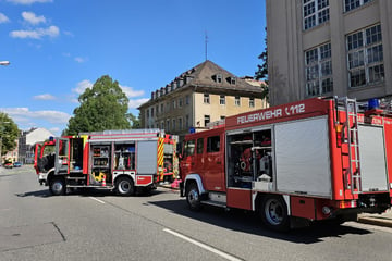 Chemnitz: Feuerwehreinsatz in Chemnitz: Straße voll gesperrt!