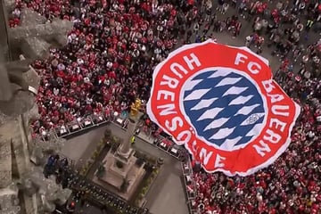 FC Bayern geht gegen Schmäh-Banner auf Meisterfeier vor: Hausdurchsuchung bei 1860-Fan!
