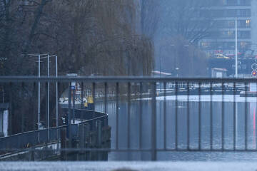 Berlin: Couragierte Frau rettet Mensch aus der Spree