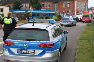 Messerattacke: Mann betritt Tischlerei, plötzlich sticht er auf Mitarbeiter ein