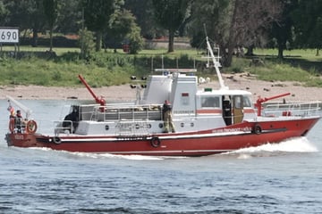 Person im Rhein gesichtet: Feuerwehr stellt Suche ergebnislos ein