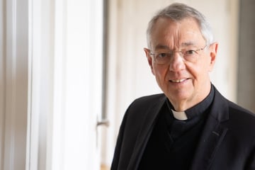 Erzbischof wollte Arzt werden und heiraten: "Zölibat sollte freiwillig sein"