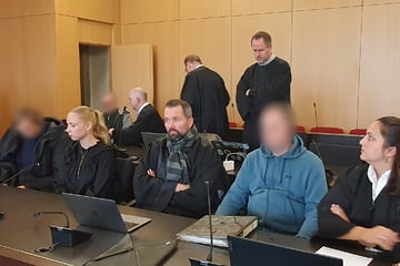 Prozess um illegale Zigarettenfabrik: Acht Männer erhalten Bewährung