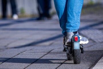Diebstahlserie in Franken: 12- und 13-Jähriger stehlen mehrere E-Scooter