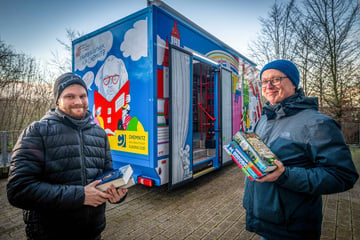 Chemnitz: Neuer Bücherbus in Chemnitz im Einsatz: Doch ein Stadtrat warnt