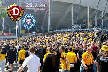 Dynamo gegen Kiel live: Die Fans sind heiß! Mega-Andrang vorm K-Block