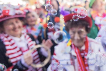 Statt Konfetti: Das fliegt jetzt am Schmotzigen durch die Luft