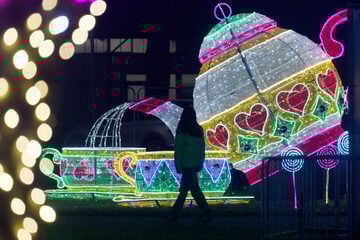 Köln: Wunderland in XXL: Neue Outdoor-Ausstellung strahlt in Köln