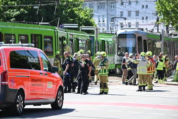 Stadtbahnen kollidieren: Mehrere Verletzte, Schaden könnte in die Millionen gehen