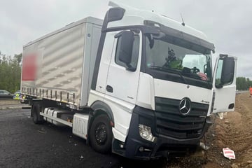 Unfall A72: Auto kommt in Gegenverkehr: Drei Verletzte nach Unfall auf der A72