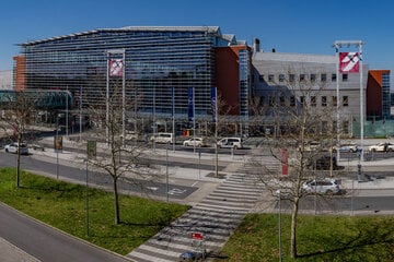 Dresden: Dresdner Flughafen wird vom Zugverkehr abgeschnitten: Das ist der Grund