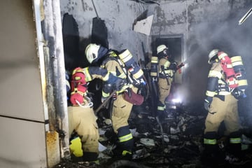 Büro in Grundschule brennt lichterloh: Ermittler haben schrecklichen Verdacht