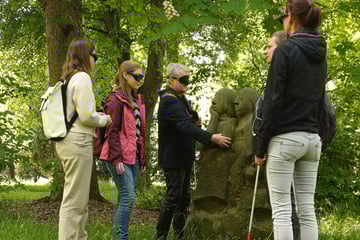 Chemnitz: Auch für Blinde und Sehbehinderte: Digitaler Kulturspaziergang durch Chemnitzer Park