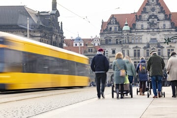 Dresden: Am helllichten Tag: Trio folgt Mann und raubt ihn aus