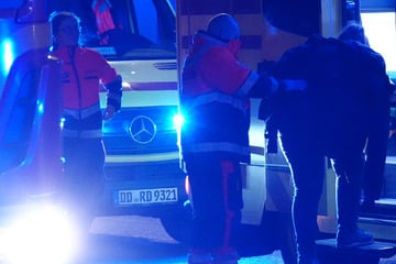 Dresden: Massenanfall an Verletzten gemeldet: Fast 100 Kräfte eilen wegen Reizgas-Attacke zu Dresdner Kneipe