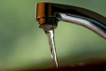 Trasse repariert: Warmwasser in Magdeburger Innenstadt wieder da!