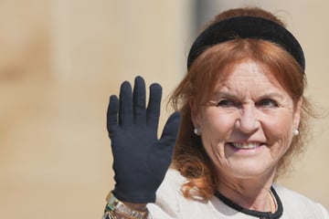 Sarah Ferguson setzt modisches Statement - doch steckt sie tiefer im Prinz-Andrew-Skandal als gedacht?