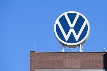 Harte Zeiten bei VW: Konzern will in Deutschland 50.000 Stellen streichen!