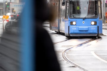 Notbremsung am Sendlinger Tor: Drei Fahrgäste in Tram verletzt