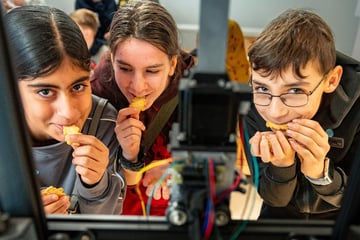 Dresden: Oh, es riecht gut: Zu Gast in der Weihnachts-Druckerei in Dresden