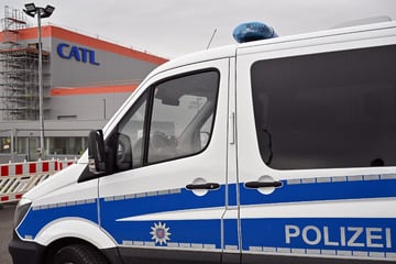 Unfall in Batteriefabrik: Vier Mitarbeiter schwer verletzt