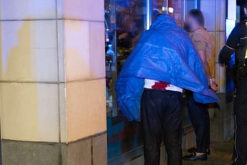 Clan-Zoff in Leverkusener Shishabar eskaliert, Polizist schwer verletzt