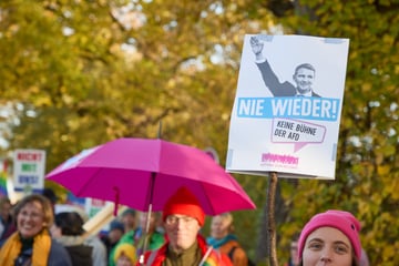 Lautstarke Proteste gegen AfD-Parteitag