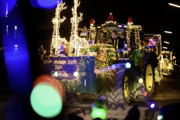 Hamburg: Geschmückte Trecker sorgen bei krebskranken Kindern für leuchtende Augen