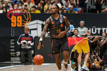 Niners-Spielmacher Williams entschuldigt sich nach Tätlichkeit! Guard droht eine lange Sperre