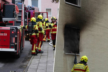 Rauch quillt aus Fenster: Eine Person bei Wohnungsbrand verletzt