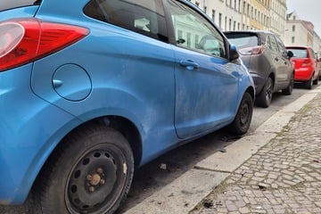 Leipzig: Explosion in Leipzig! Vier Autos und eine Schule beschädigt