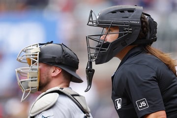 First female MLB umpire Jen Pawol debuts behind plate in Braves win