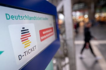 Chemnitz: Zahlreiche Deutschlandticket-Kunden plötzlich ohne gültigen Fahrschein
