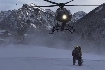 Barbara Schöneberger: Lawinengefahr! Bergwacht muss zehn Menschen aus Hütte retten